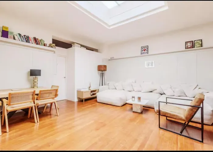 Apartament Bright Parisian