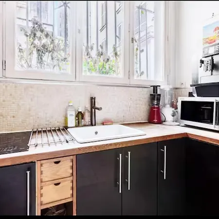 Bright Parisian * Parigi