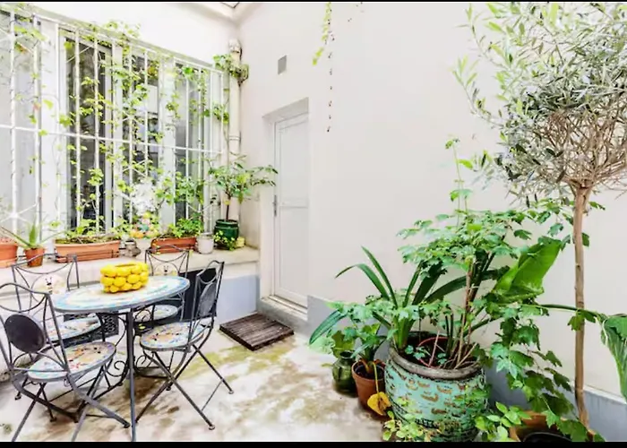 Bright Parisian * Παρίσι